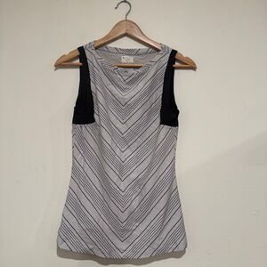 Athleta Chevron Rashguard Tank Sleeveless Size XS